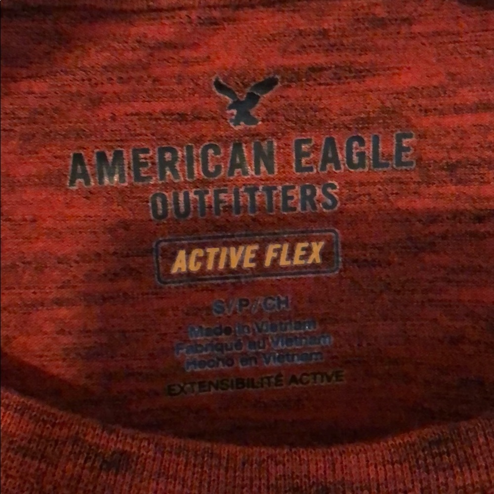 T-Shirt - Picture 3 of 3